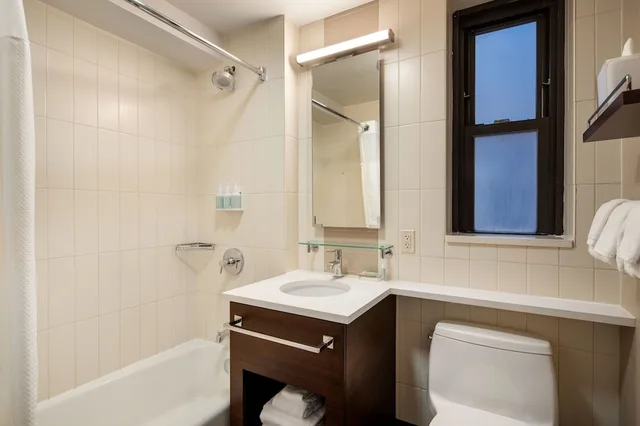 استوديو بسريرين كوين، Residence Inn by Marriott New York Manhattan/ Midtown Eastside 3/5