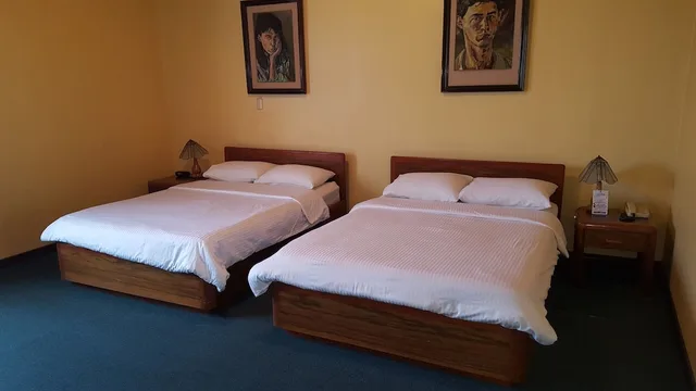 جناح بسرير كينج، Fleur De Lys Hotel 5/10