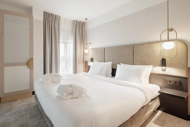 Mezzanine, 2 Bedrooms, Grand, Suite, Queen Bed, Balcony، Royal Tulip Sand Kolobrzeg 1/5