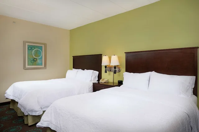 غرفة أساسية بسريرين كوين، Hampton Inn Rehoboth Beach 3/10