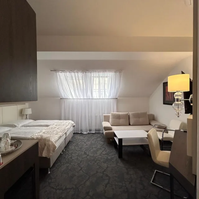 غرفة سوبيريور ثلاثية مع أريكة، Hotel Machova 2/8