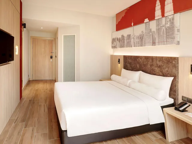 Room, Queen Bed, Ibis Kuala Lumpur City Centre 1/4