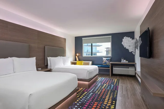 Chic, 2 Double Beds, Pool View، Aloft Scottsdale 2/9
