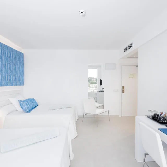 غرفة بسرير مزدوج بإطلالة جزئية على البحر، Reverence Mare Hotel Adults Only 5/7