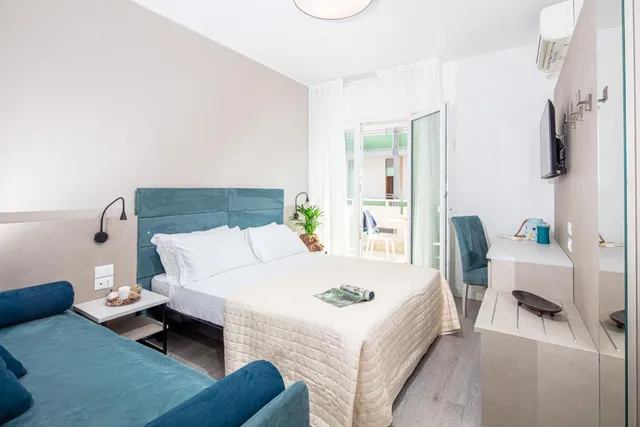 غرفة رباعية بشرفة، Hotel Pigalle 1/4