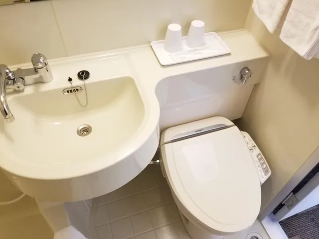 غرفة بسريرين منفصلين، Toyoko Inn Ebina-eki Higashi-guchi 3/3