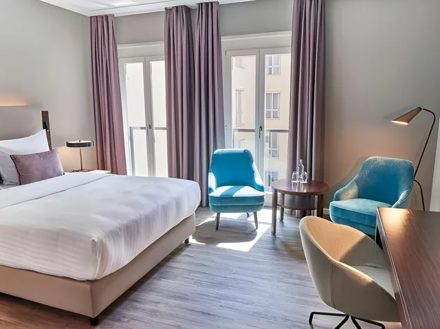 غرفة سوبيريور بسرير كينج، Steigenberger Hotel De Saxe 1/1