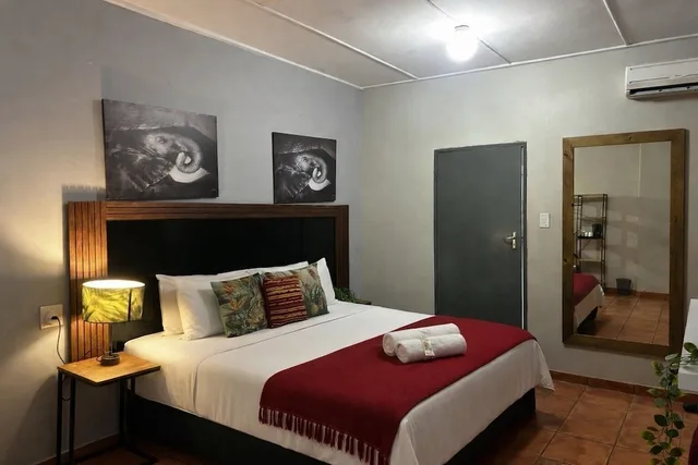 غرفة قياسية بسرير مزدوج بإطلالة على الحديقة، Bothabelo Bed and Breakfast 2/5