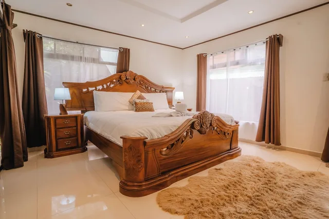 Deluxe, King Bed, Dreams Lodge Monteverde 4/10