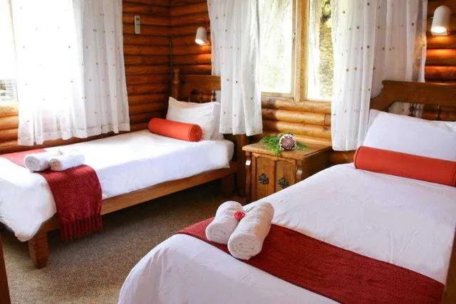 غرفة قياسية بسريرين منفصلين، Eight Bells Mountain Inn 1/1