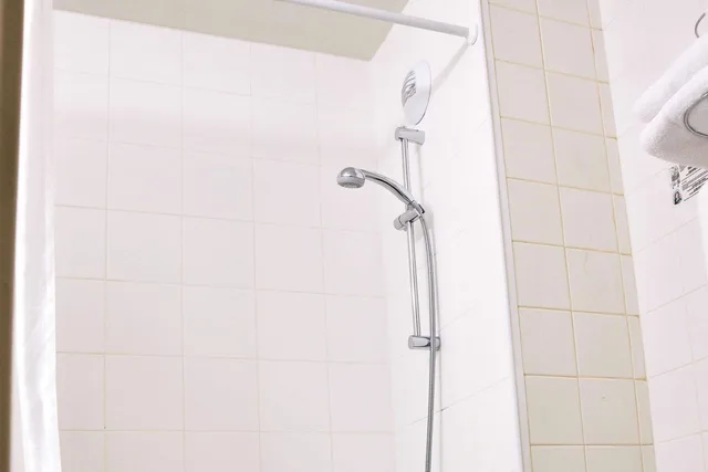 غرفة ثلاثية بثلاثة أسرّة، Comfort Hotel Paris Porte d Ivry 10/10