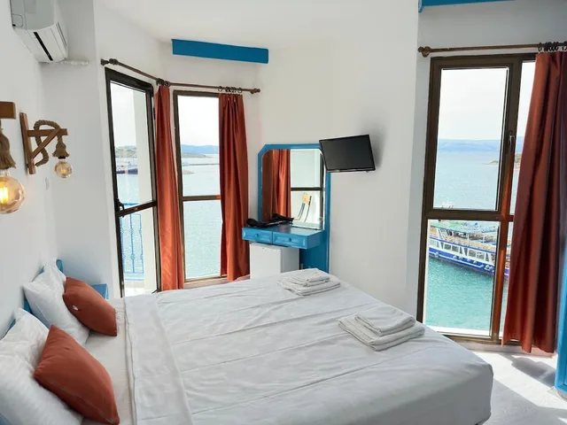 غرفة قياسية بسرير كينج بإطلالة على البحر، Marin Hotel 6/10