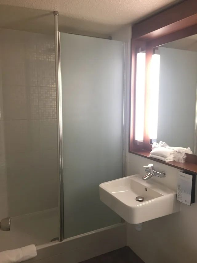 غرفة قياسية بسرير مزدوج، Campanile Nantes Ouest Saint Herblain 8/10