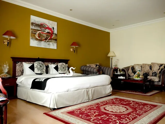 غرفة ديلوكس بسرير كينج، Pars International Hotel 1/6