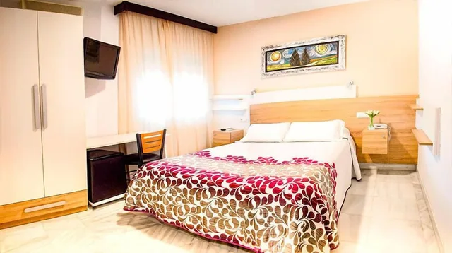 Room, Double Bed, Hotel Albero 2/8