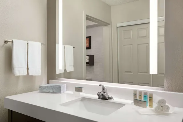جناح بسرير كينج وسريرين مزدوجين بغرفتي نوم، Homewood Suites By Hilton North Dallas Plano 3/3
