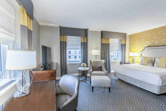 غرفة ديلوكس ركنية بسرير كينج بإطلالة على المدينة، Fairmont Olympic Hotel Seattle 2/7