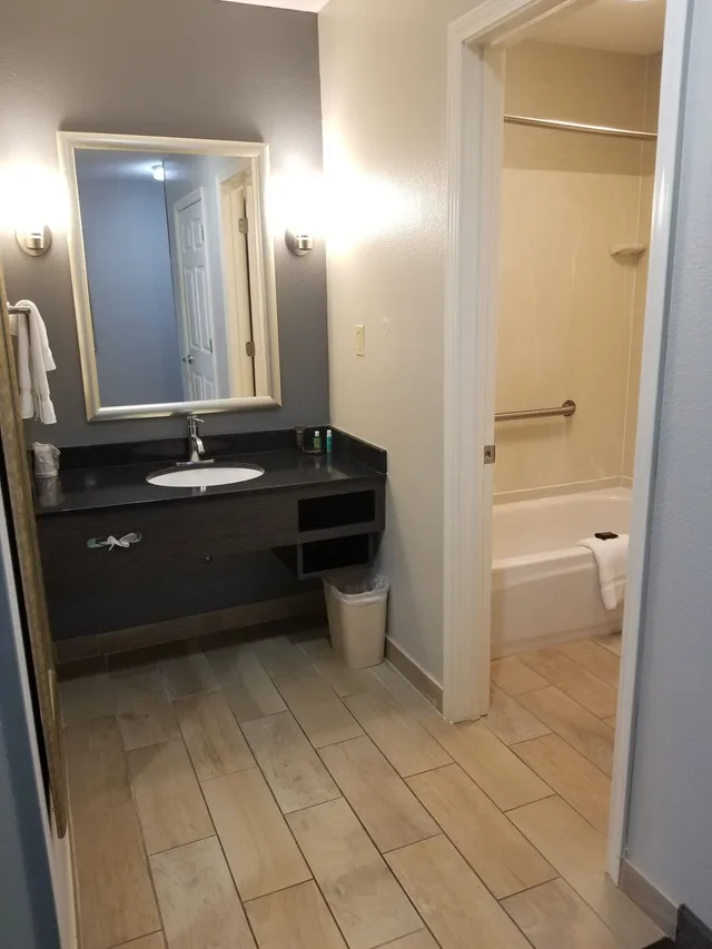 غرفة بسريرين كوين لذوي الإعاقة، Wingate by Wyndham Savannah I-95 North 5/5
