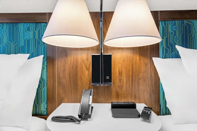 Studio, Queen/Queen, Hampton Inn & Suites Chicago Medical District UIC 1/3