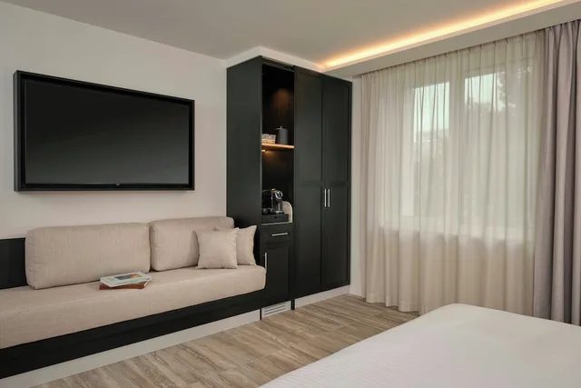 غرفة ديلوكس بسرير كينج، Courtyard by Marriott Ghent 9/10
