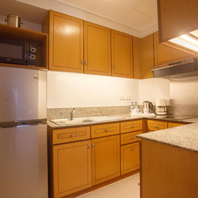 Two Bedroom Deluxe، The Linden Suites 8/8