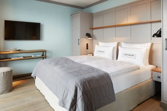 جناح بسرير كوين بإطلالة على المرفأ، Lighthouse Hotel and SPA 1/2