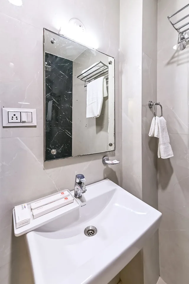Deluxe, Double Bed, Ashoka Residency Hotel 6/7