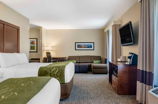 جناح بسريرين كوين لذوي الإعاقة، Comfort Suites Helena Airport 2/4
