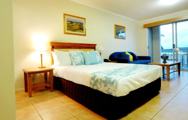 Spa, Studio, Suite, King Bed, Marina View, Top Floor، at Boathaven Bay Holiday Apartments 2/8
