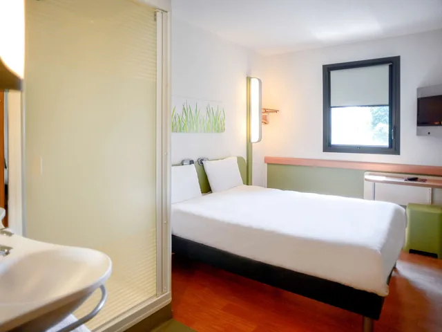 غرفة بسرير مزدوج، Ibis Budget Poitiers Centre Gare 3/3