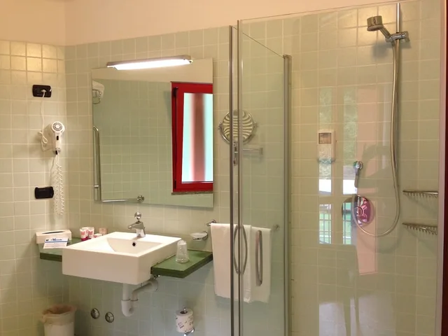 Room, Twin Beds, Lobby Floor، Hotel L'approdo 5/5
