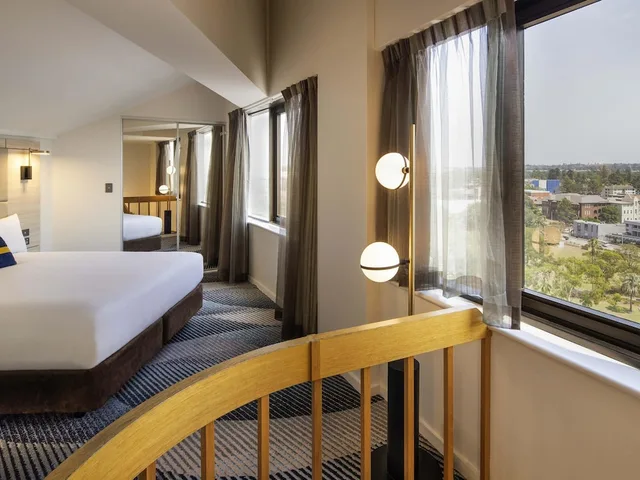 Spa, Deluxe, King Bed، NOVOTEL SYDNEY PARRAMATTA 7/8