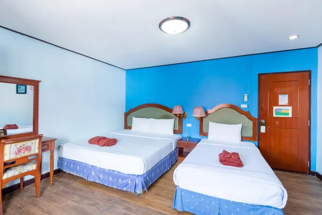 غرفة ثلاثية بشرفة، THIPURAI BEACH HOTEL ANNEX 6/10