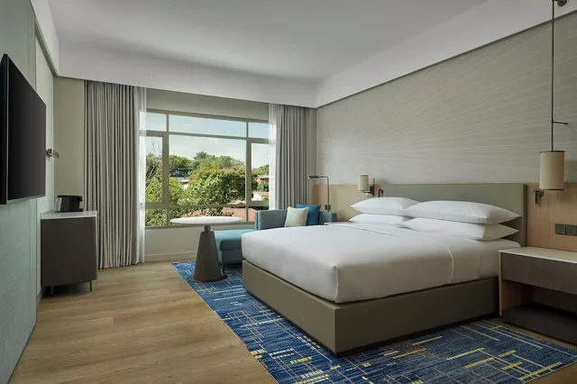 Deluxe, King Bed, City View, Petaling Jaya Marriott 2/8