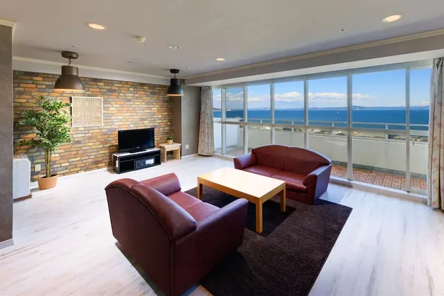 Standard, Twin Beds, Ocean View, High Floor, Maholova Minds Miura 3/4
