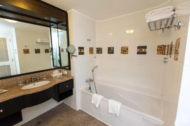 Executive, Suite, Beach Front، Royal Monte Carlo Resort - Adults Only 2/2