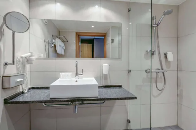 غرفة قياسية بسريرين منفصلين، Quality Expo Hotel Oslo 7/8