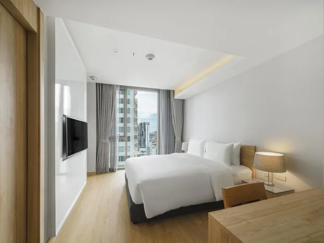 شقة ديلوكس بغرفتي نوم، Oakwood Suites Bangkok 4/9