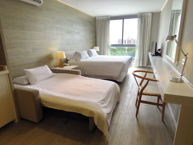 غرفة ديلوكس بسريرين منفصلين مع أريكة، Smart Hotel Montevideo 1/10