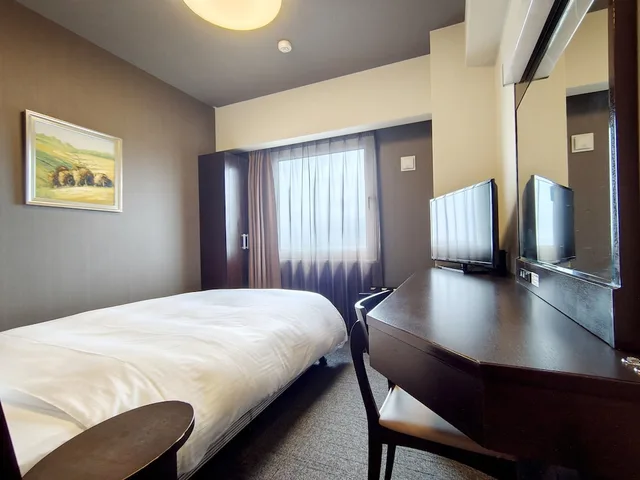 غرفة كومفورت مفردة بسرير مزدوج في المبنى الرئيسي للمدخنين، Hotel Route-Inn Iwakiizumi Ekimae 4/9