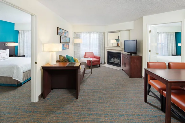 2 Bedrooms, Suite, Queen Bed, Sofa, Residence Inn By Marriott O Apos Hare 2/5