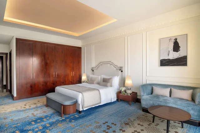 جناح بسرير كينج بإطلالة على المرسى بشرفة بغرفة نوم واحدة، The St. Regis Marsa Arabia Island, The Pearl Qatar 1/10