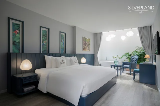 Family, Suite, No Window, Silverland May Hotel 1/3