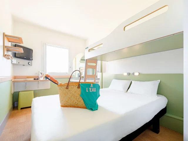 غرفة ثلاثية بسرير مزدوج وسرير بطابقين، Ibis Budget Perpignan Nord 9/10