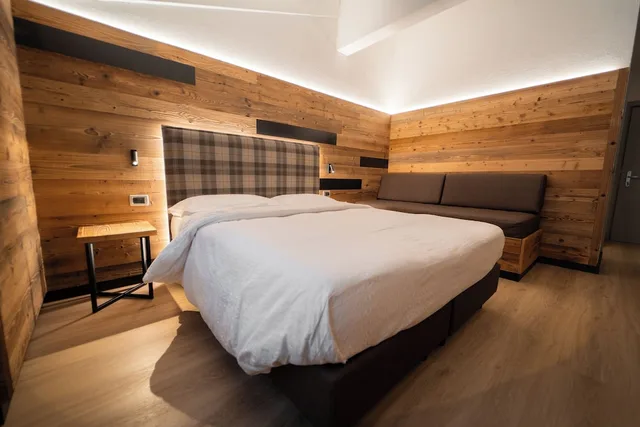 غرفة كومفورت ثلاثية بسرير مزدوج وسرير فردي، Hotel Ariston 6/10