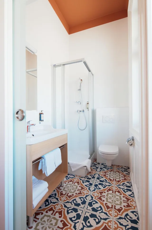 غرفة صغيرة بسرير كينج، HOTEL DREI KRONEN VIENNA CITY 9/10