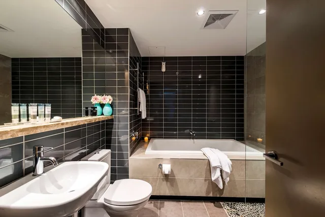 Oaks Redcliffe Mon Komo Suites, North Lakes, Narangba 24/77