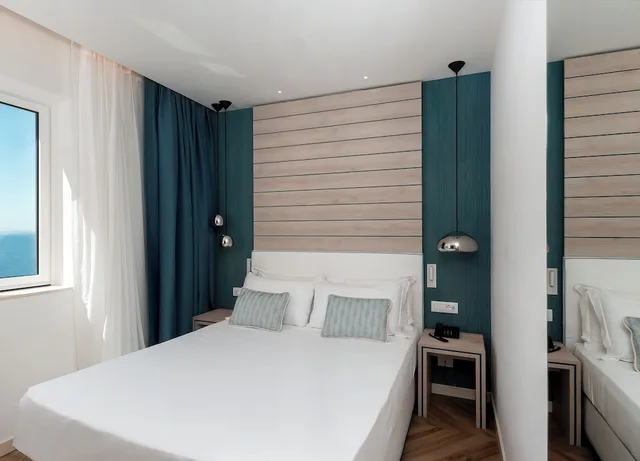 1 Bedroom, Classic, Queen Bed, Hotel Tirrenia 3/5