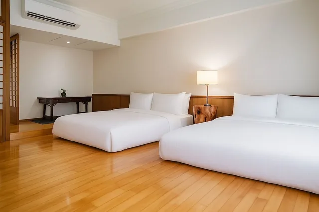 غرفة يابانية ديلوكس رباعية بسريرين كوين، East Coast Hotel 2/10