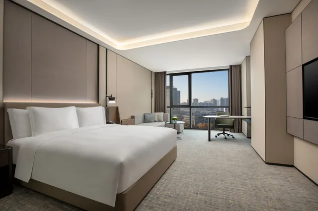 غرفة بريميوم، Crowne Plaza Zhengzhou High Tech Zone an IHG Hotel 1/1